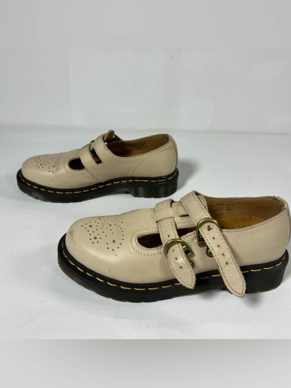 SOLD Dr. Martens Mary Jane 8065 Shoes Leather Buckle Flats Perforated Beige Wome - Picture 8 of 16